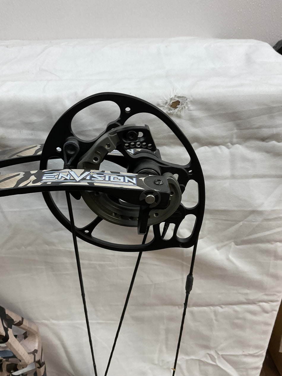 ELITE ENVISION - RH/VUNI/65 - EERHV70 - 2 - USED BOW!!!!!!