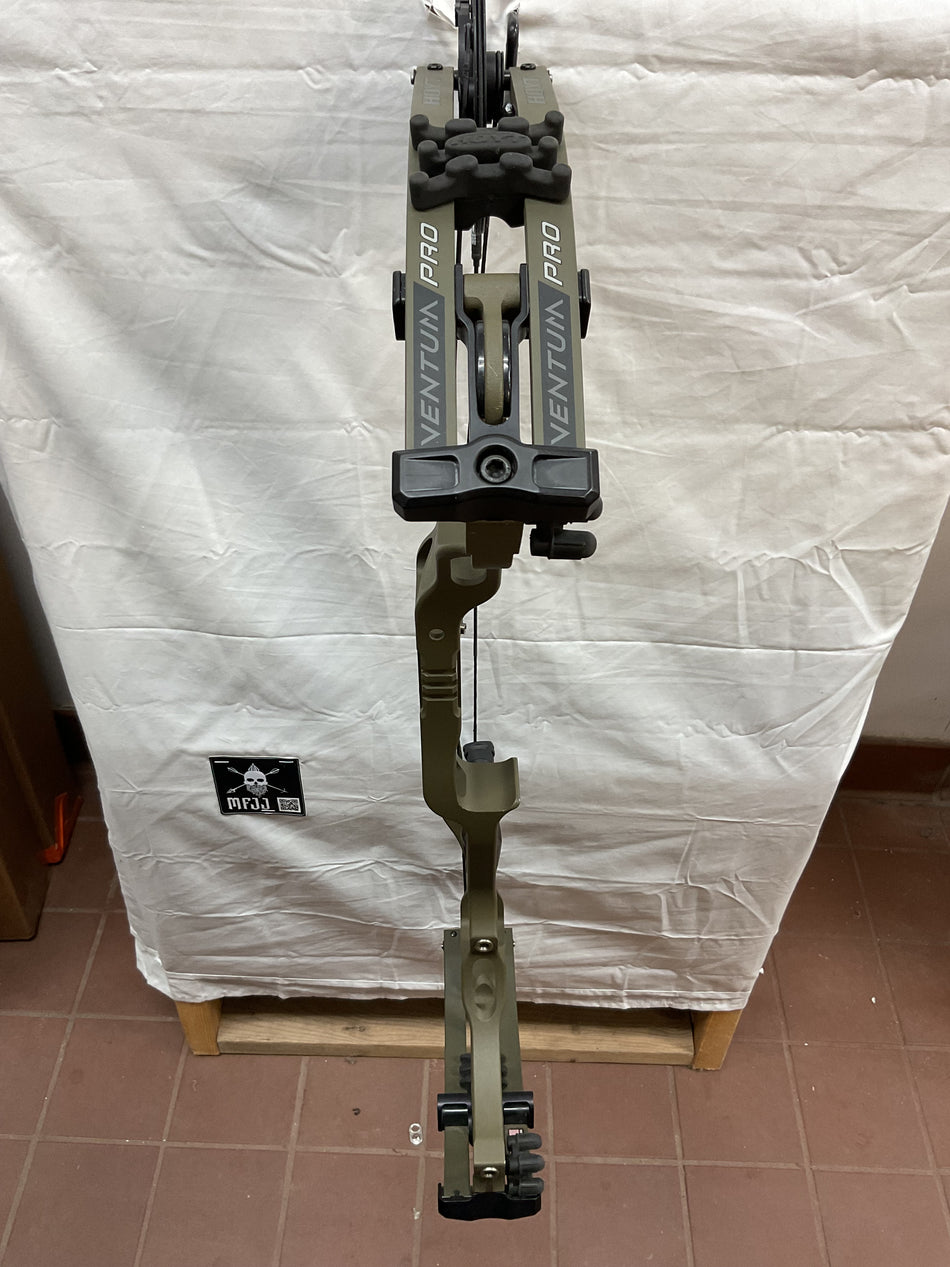 HOYT RX7 - RH/WILDERNESS-SITKA ELEVATED II/70 - HRX7URHWELVTD70- 2 - USED