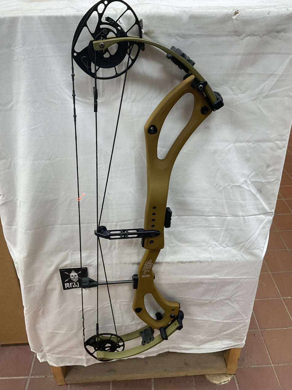 PSE MACH 33 DS - RH/Clay Brown/70 - #PM33DSRHCB70 - 6 - USED BOW!!!
