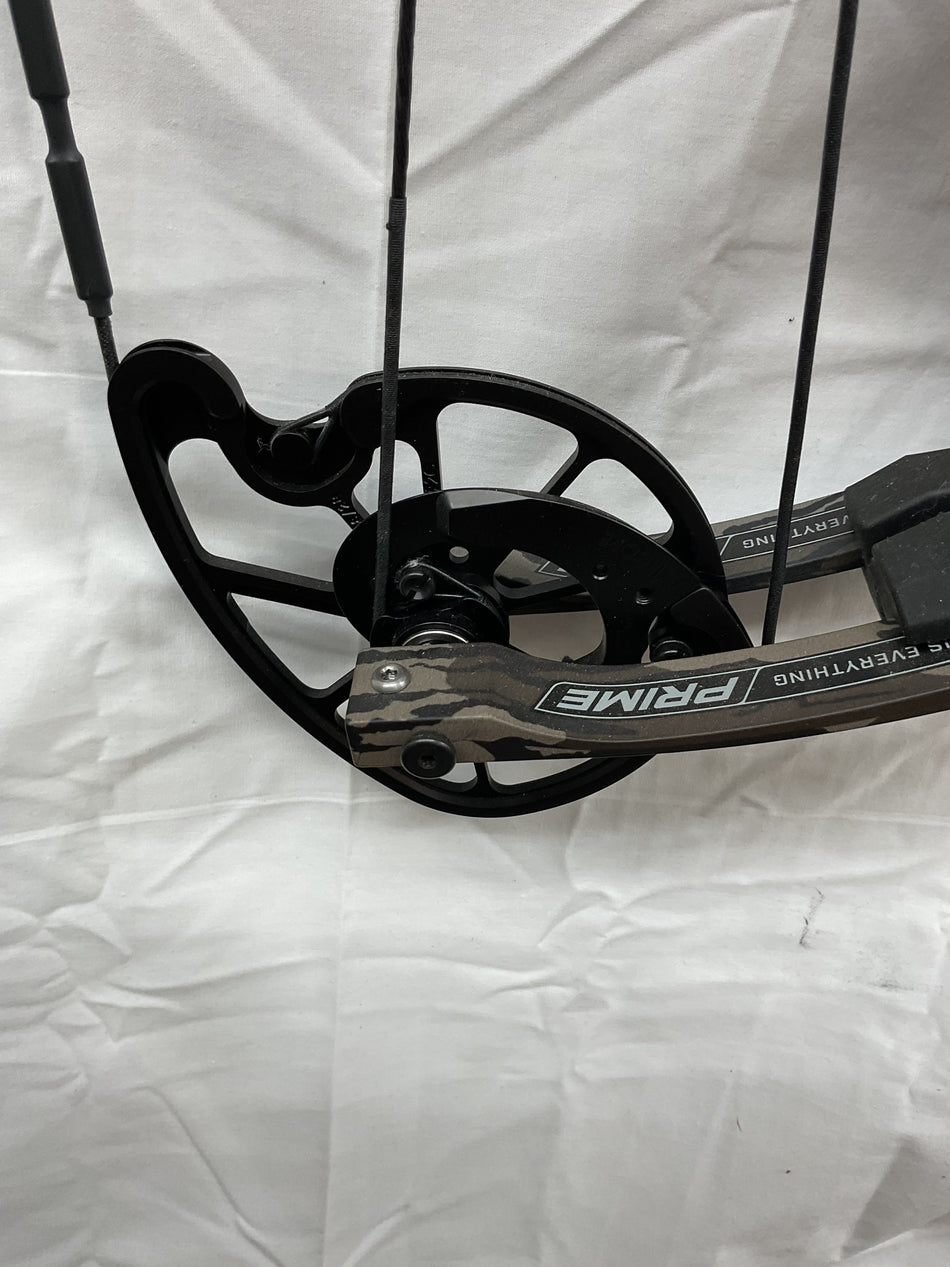 PRIME RVX+ 32 - RH/BOTTOM LAND/70 - #PR32BTMLND70-2 - USED BOW!!!