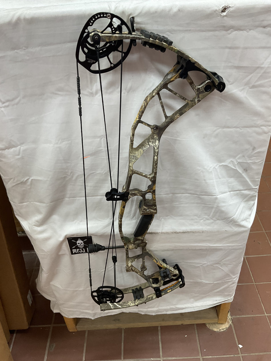 HOYT Hyperforce - RH/Realtree/60-70# - HHFRHRT70 - 2- USED BOW!!