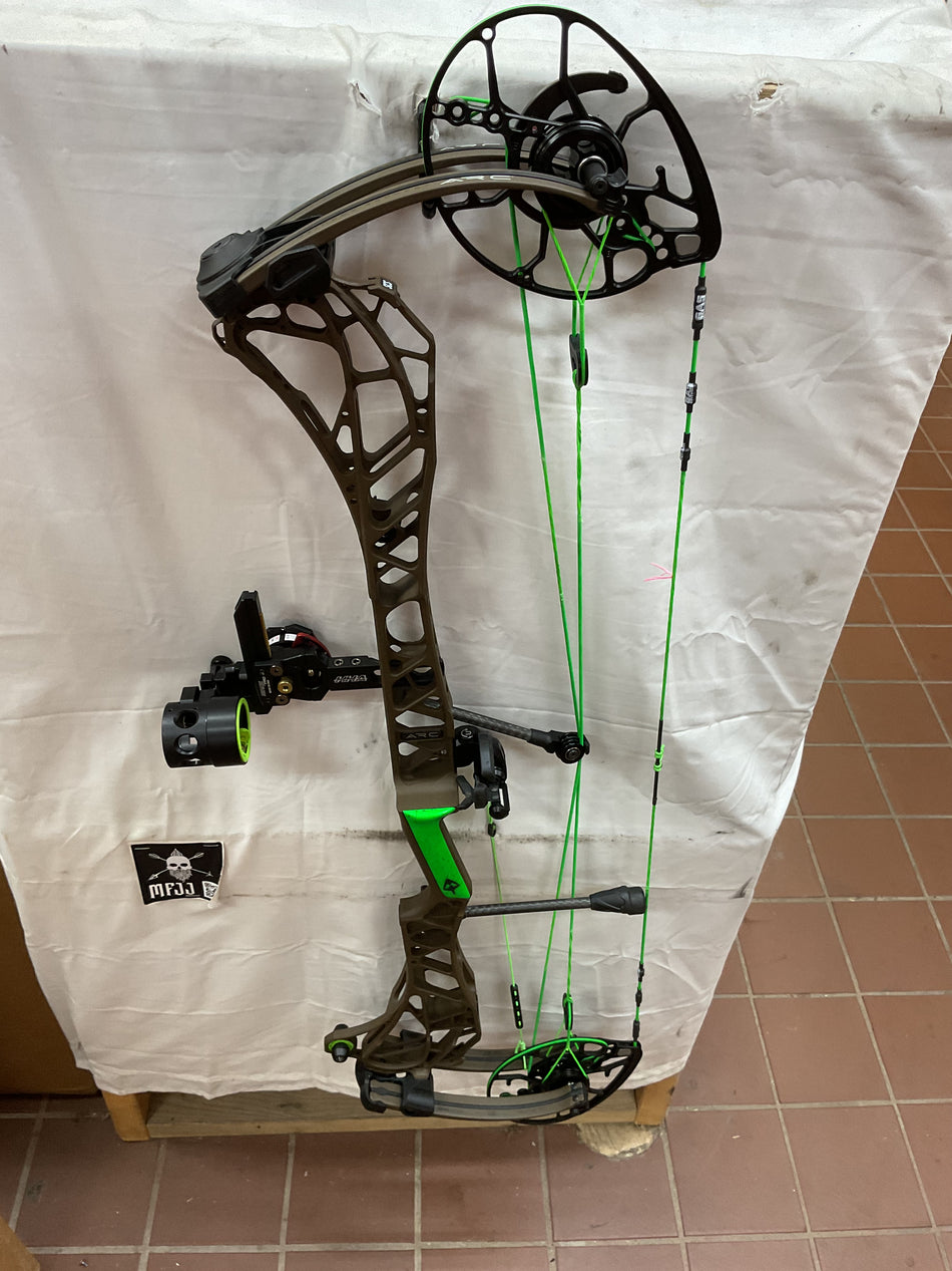 MATHEWS ARC 34 Ready To Hunt - RH/Kodiak/55-80# - #MA34RHK5580 - 5 - USED BOW!!!