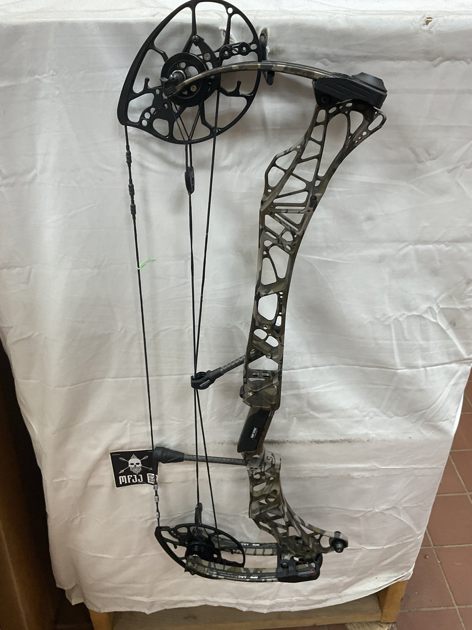 MATHEWS LIFT X 29.5 - RH/Bottomland/55-80# - #MLX29.5RHBTM5580-39-USED BOW!!!