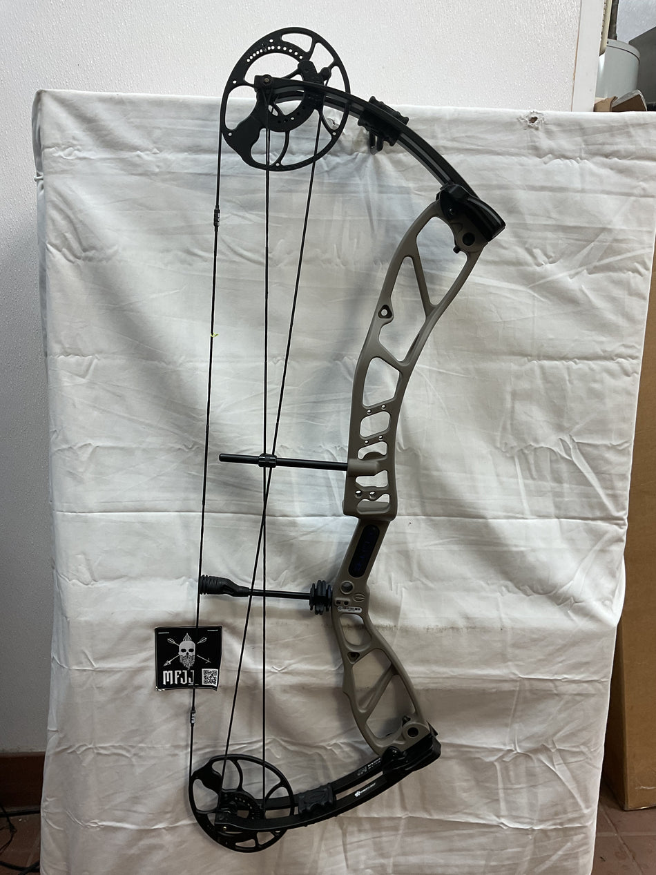 ELITE TERRAIN - RH/TAN/70 - ETRHT70 - 6 - USED!!!