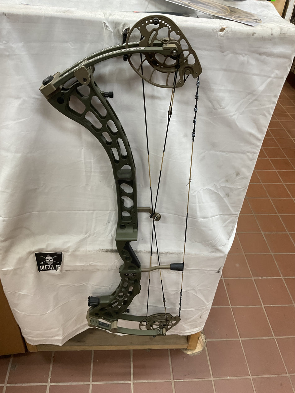 XPEDITION XLITE35 RH/OD Green/70# - XXL35RHG70# - 1 USED BOW!!!!