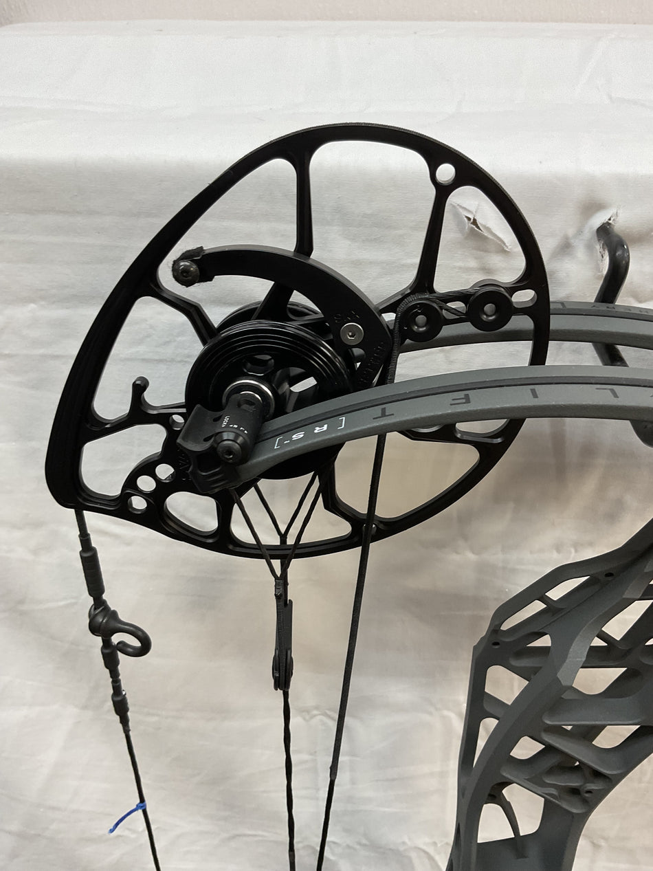 MATHEWS LIFT RS - RH/SHALE-BLACK FADE/55-80# - MLRSRHSBF80-4 - USED BOW!!!!