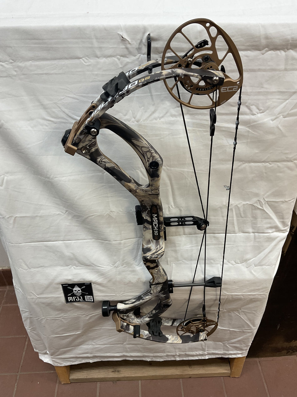 PSE MACH 30 DS - RH/KRYPTEK SKYFALL/70 - RHPM30DS70 - 3 - USED BOW!!!