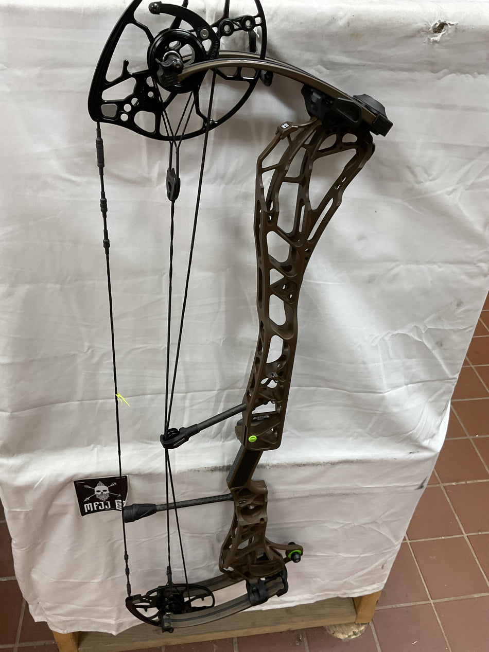 MATHEWS ARC 34 - RH/Kodiak/55-80# - #MA34RHK5580 - 4 - USED BOW!!!