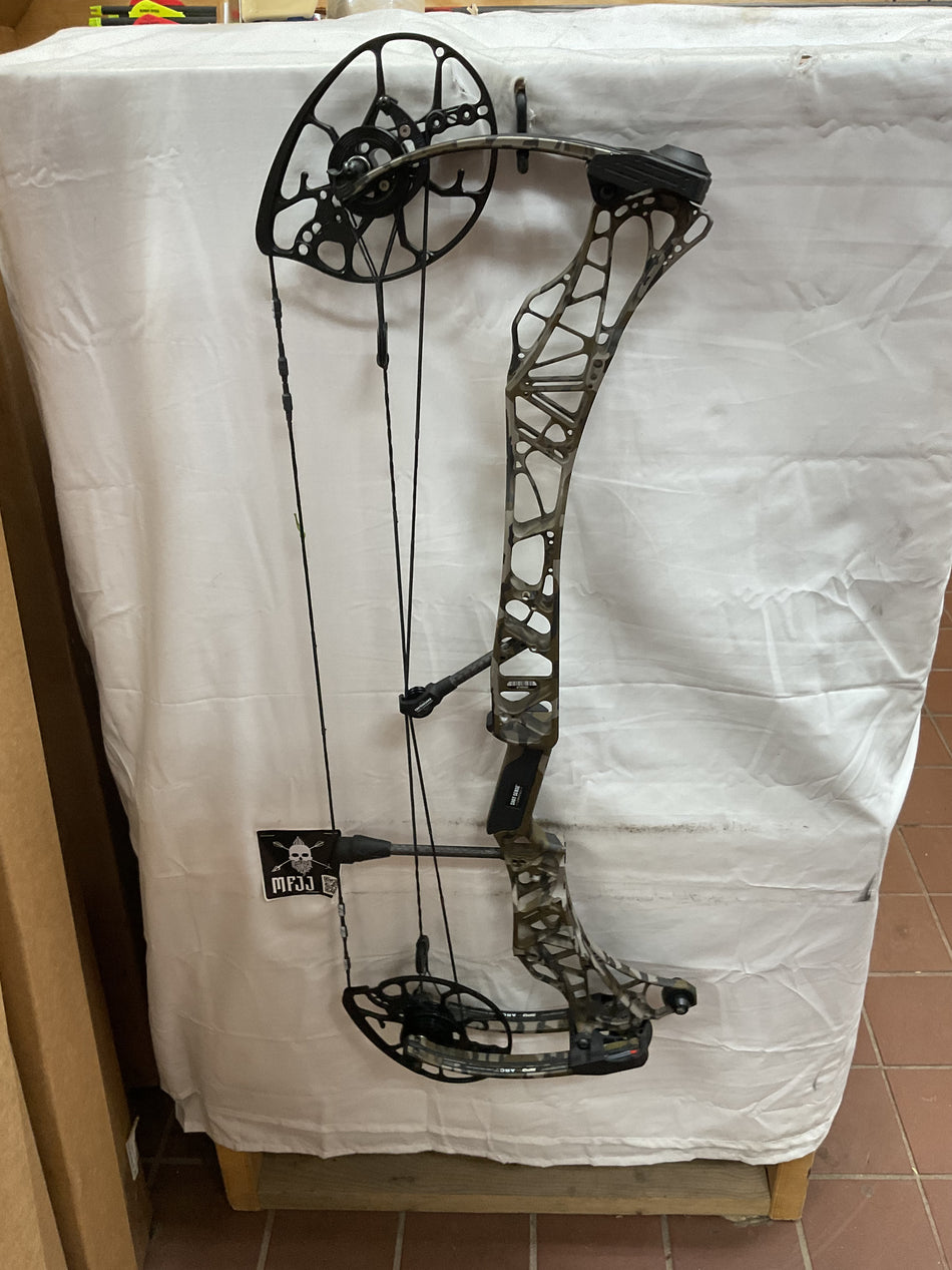 MATHEWS LIFT X 29.5 - RH/Bottomland/55-80# - #MLX29.5RHBTM5580-46-USED BOW!!!