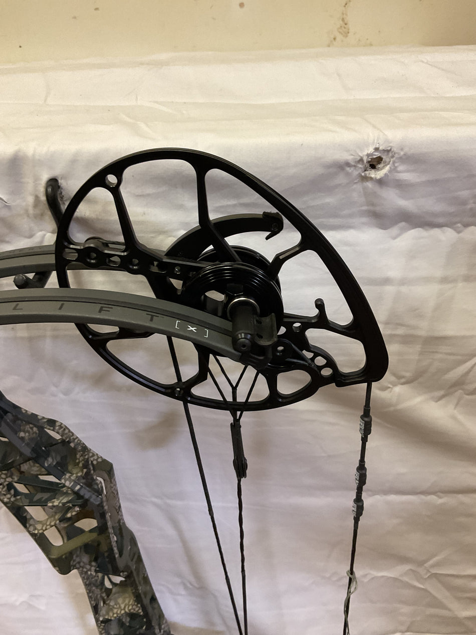 MATHEWS LIFT X 29.5  - RH/KUIU-SHALE/55-80# - #MLX29.5RHKS5580-20 - USED BOW!!!!