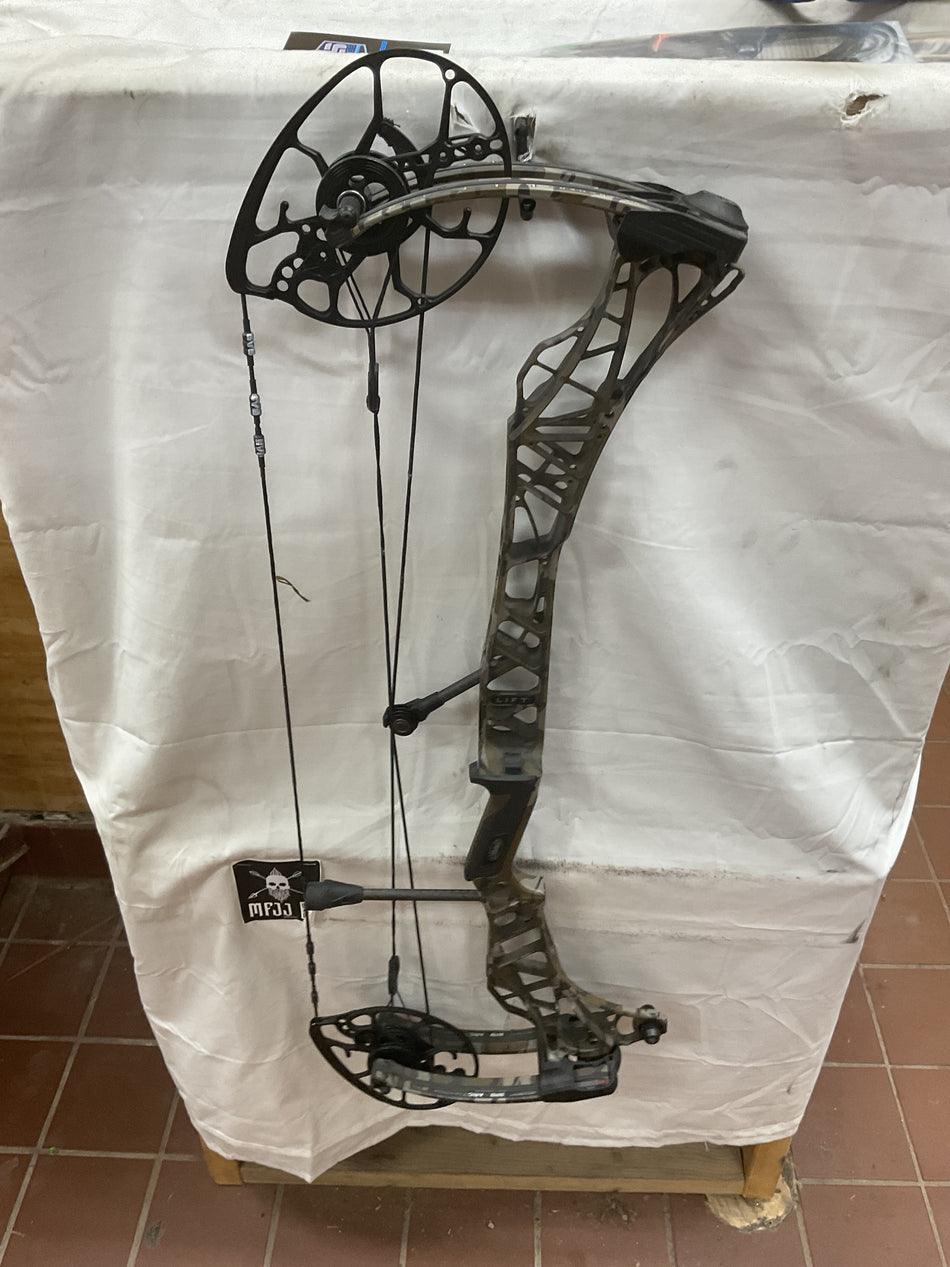 MATHEWS LIFT X 29.5 - LH/Bottomland/55-80# - #MLX29.5LHBTM5580-56-USED BOW!!!