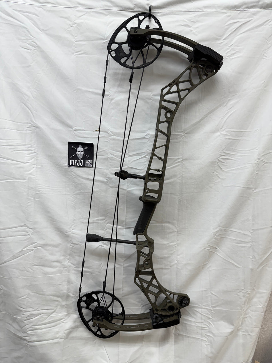 MATHEWS VXR 31.5 - RH/AMBUSH/75# - #MVXR315RHA75 - 1 USED BOW!!!