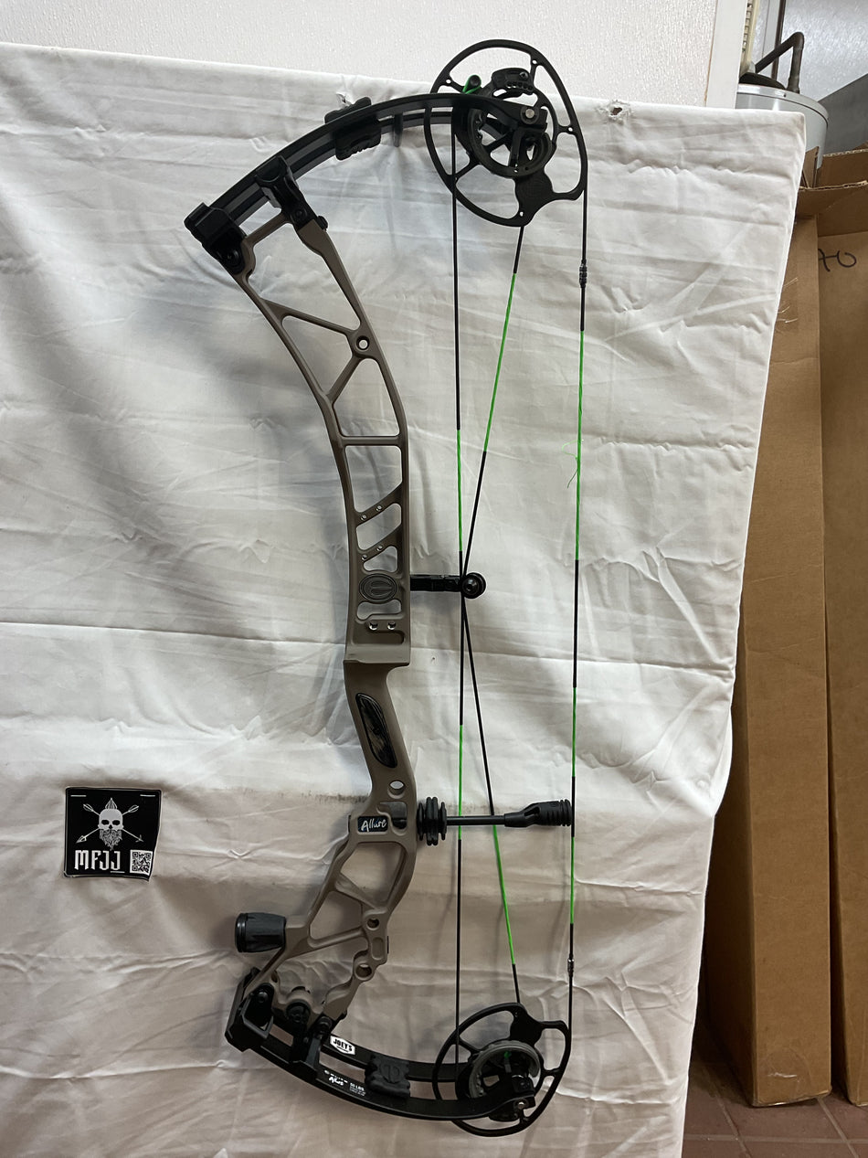 ELITE ALLURE RH/TAN/50# - EARHT50 - 3 - USED BOW!!!!!