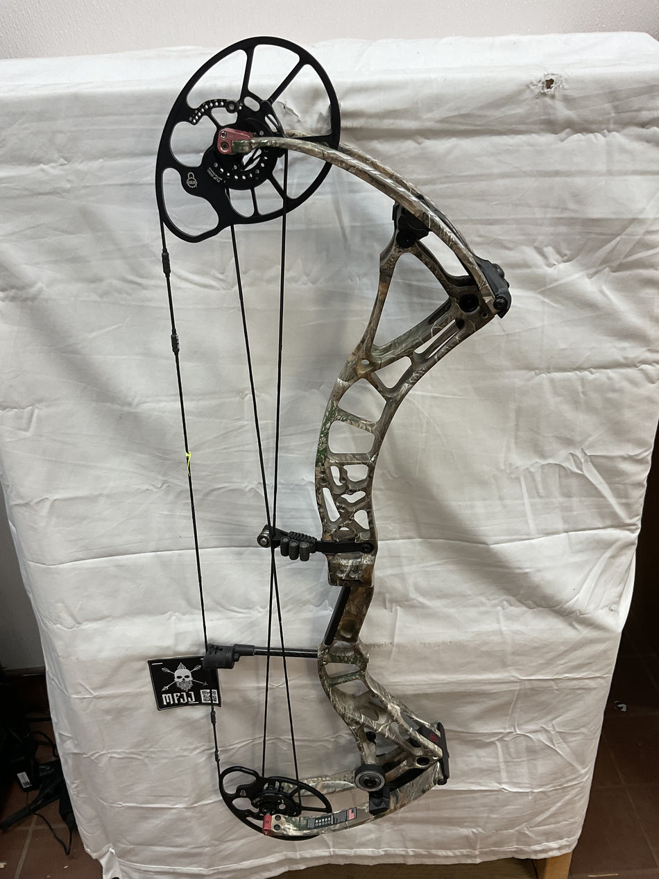 BOWTECH SOLUTION - RH/REALTREE/70 - #BSOLRHRTE70 - 4 - USED BOW!!!