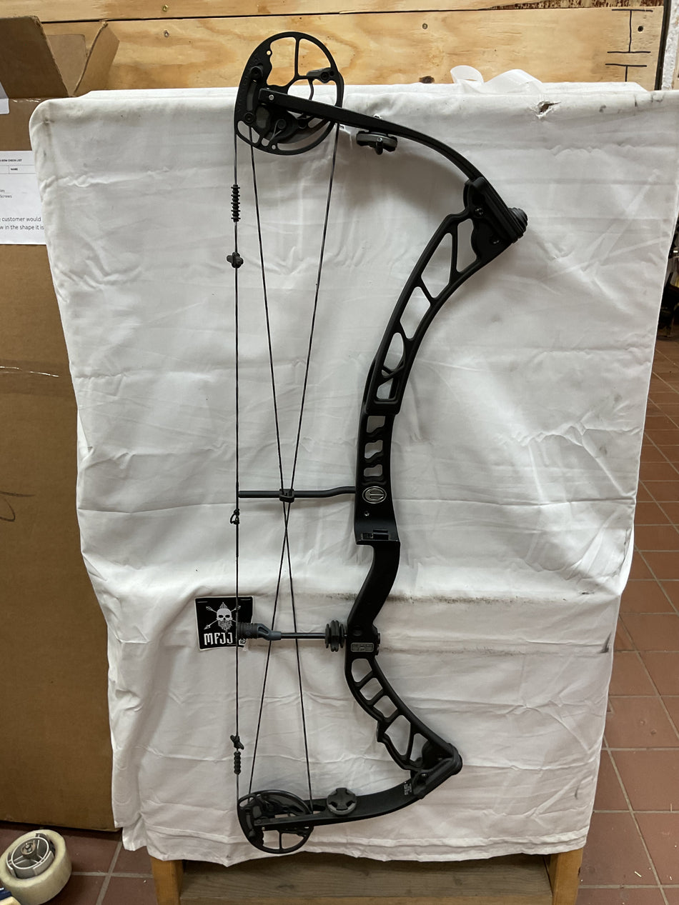 Elite Victory 37/Black/LH-EV37B60-PodiumOutlet-34
