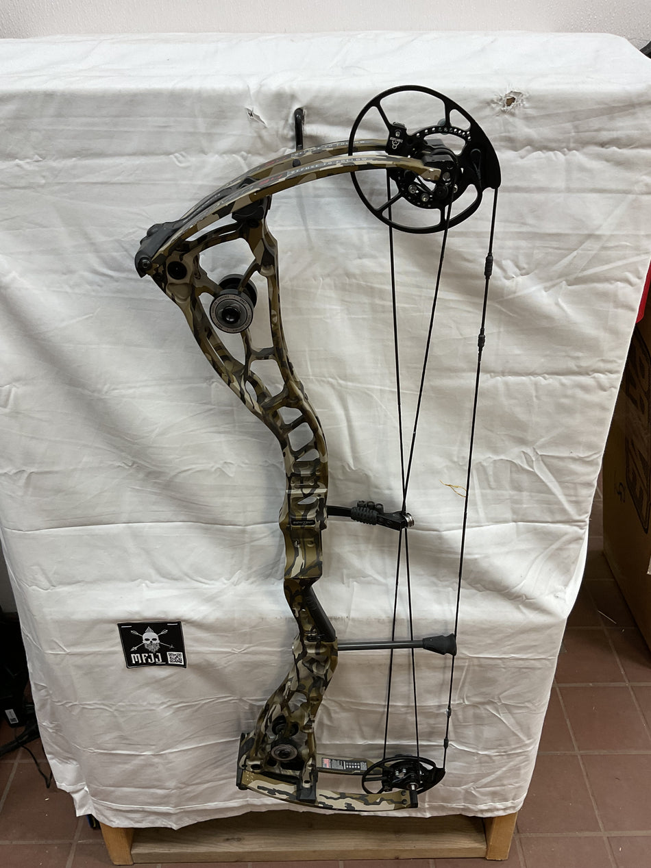 BOWTECH PROVEN 34 - RH/BOTTOMLAND/70 - #BP34SRHBTM70- 14 - USED BOW!!!