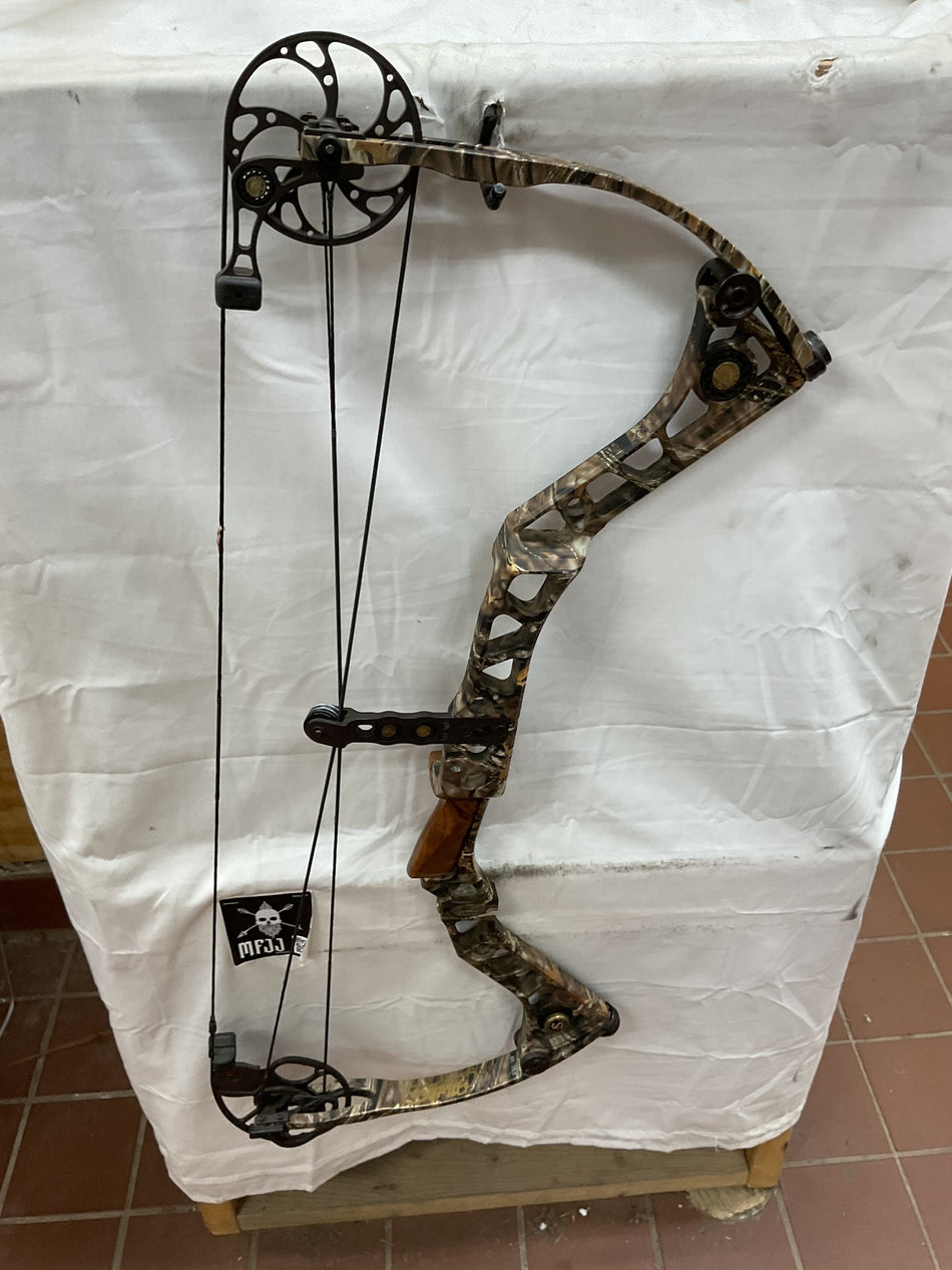 MATHEWS REEZEN 6.5 - RH/LOST/60# - #MR6.5RHLC28.560 - 4 - USED BOW!!!!