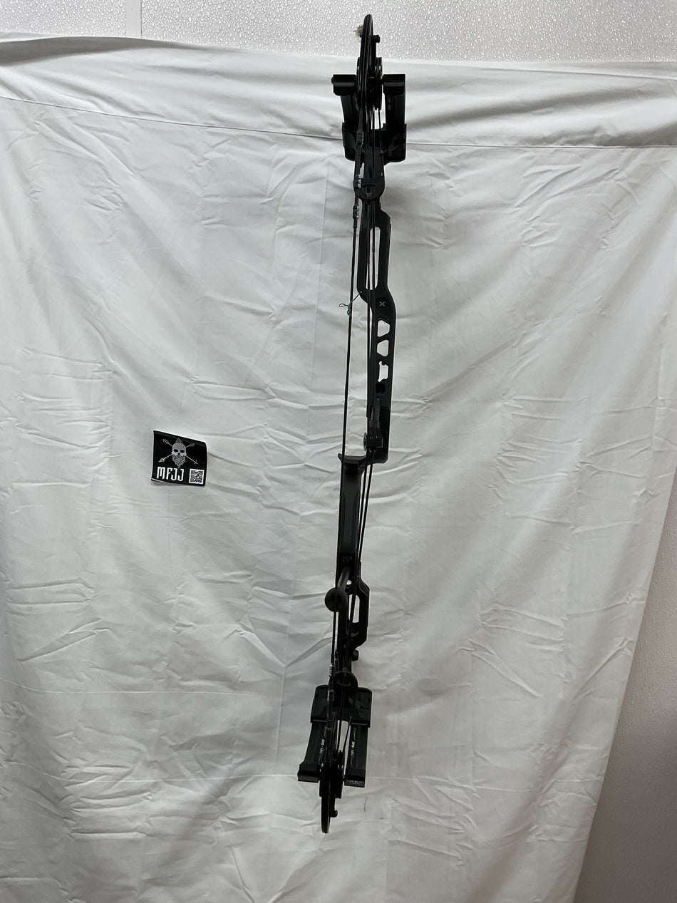 MATHEWS LIFT 29.5 X - RH/BLK/55-80# - #MLX29.5RHBLK5580-10 - USED BOW!