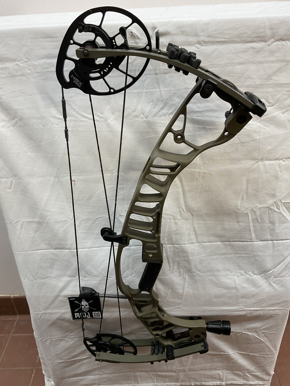 HOYT VENTUM PRO 30 - RH/WILDERNESS/70 - HVP30RHWILD70-3 - USED BOW