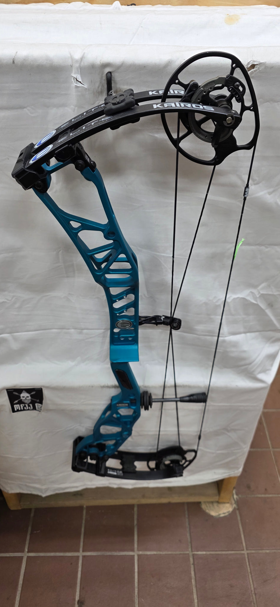ELITE KAIROS - RH/TEAL-BLACK/50 - EKRHTB50 - 2 - USED!!!