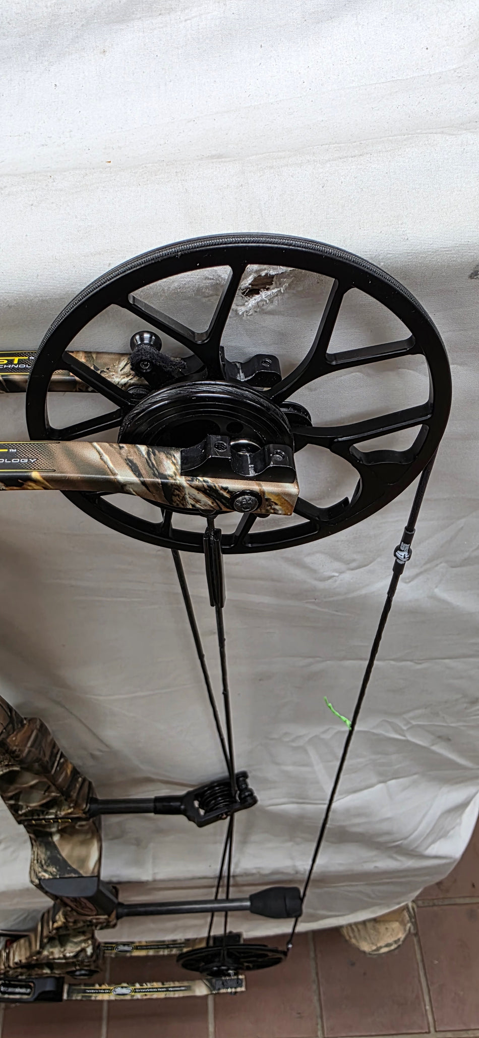 MATHEWS NO CAM HTR - RH/LOST/70# - #MNCLCRH70 - 17 - USED BOW!!!