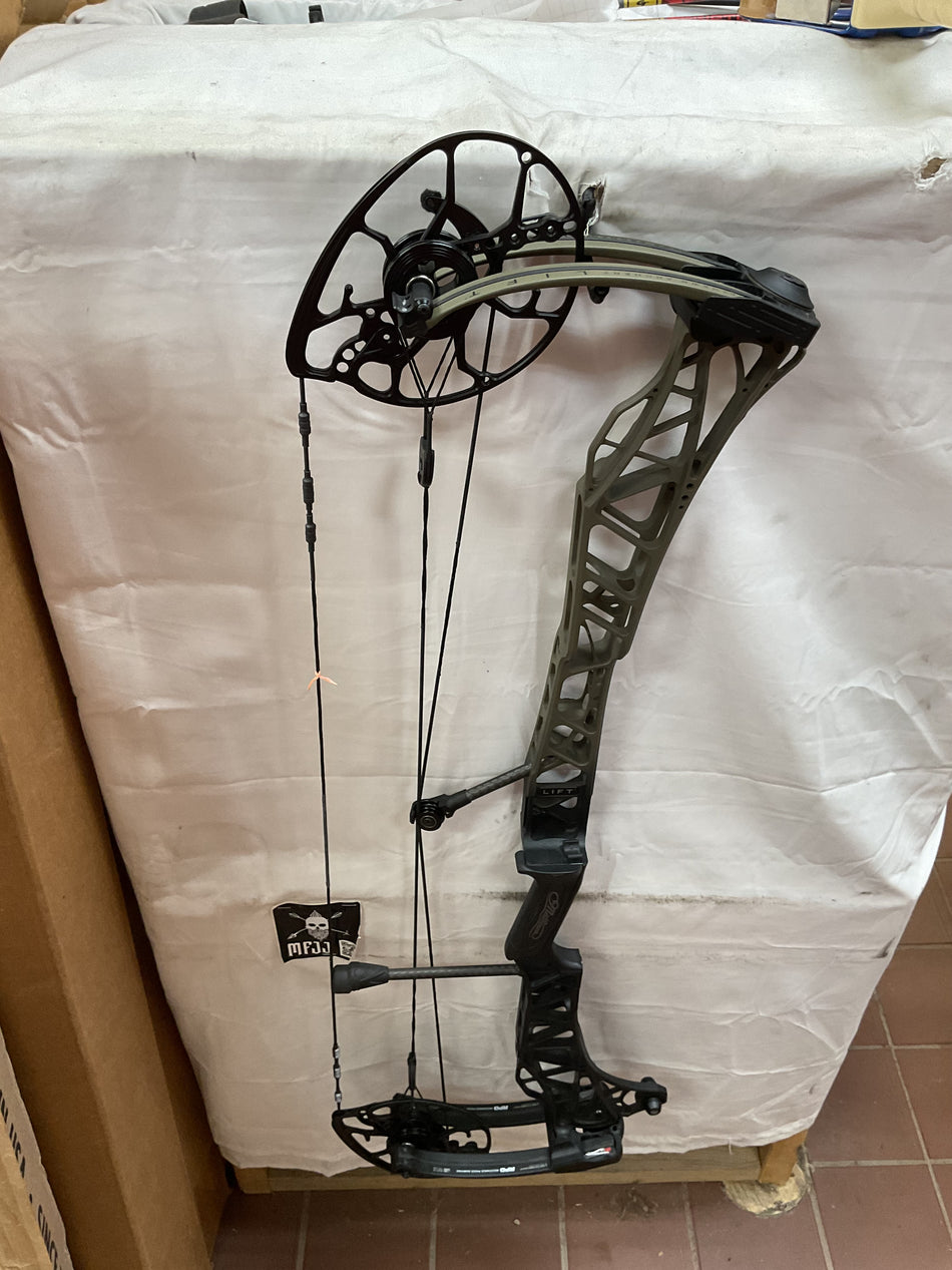 MATHEWS LIFT 33  - LH/Ambush Green Fade to Black/55-80# - #ML33LHAGFDB5580 - 77 - USED BOW!!!
