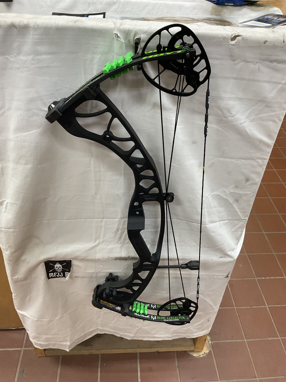 HOYT TORREX XT- RH/Black/70 - #HTRHB70 - 19 - USED BOW!!!