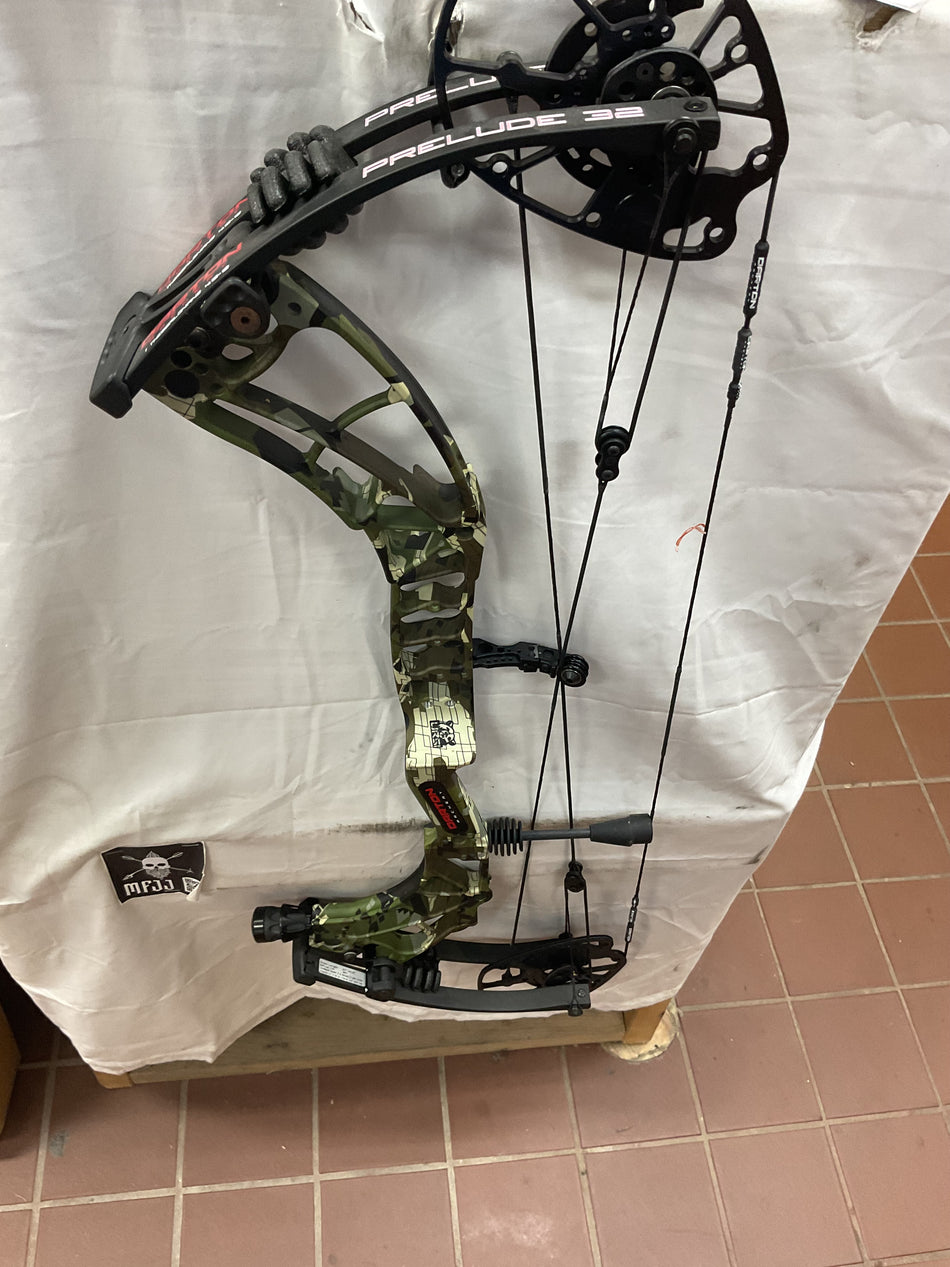 Darton Prelude 32/Kings/RH-DP32RH70-PodiumOutlet-78