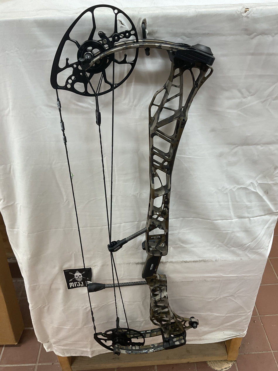 MATHEWS LIFT X 33  - RH/Bottomland/55-80# - #ML3X3RHBTM5580 - 60 - USED BOW!!