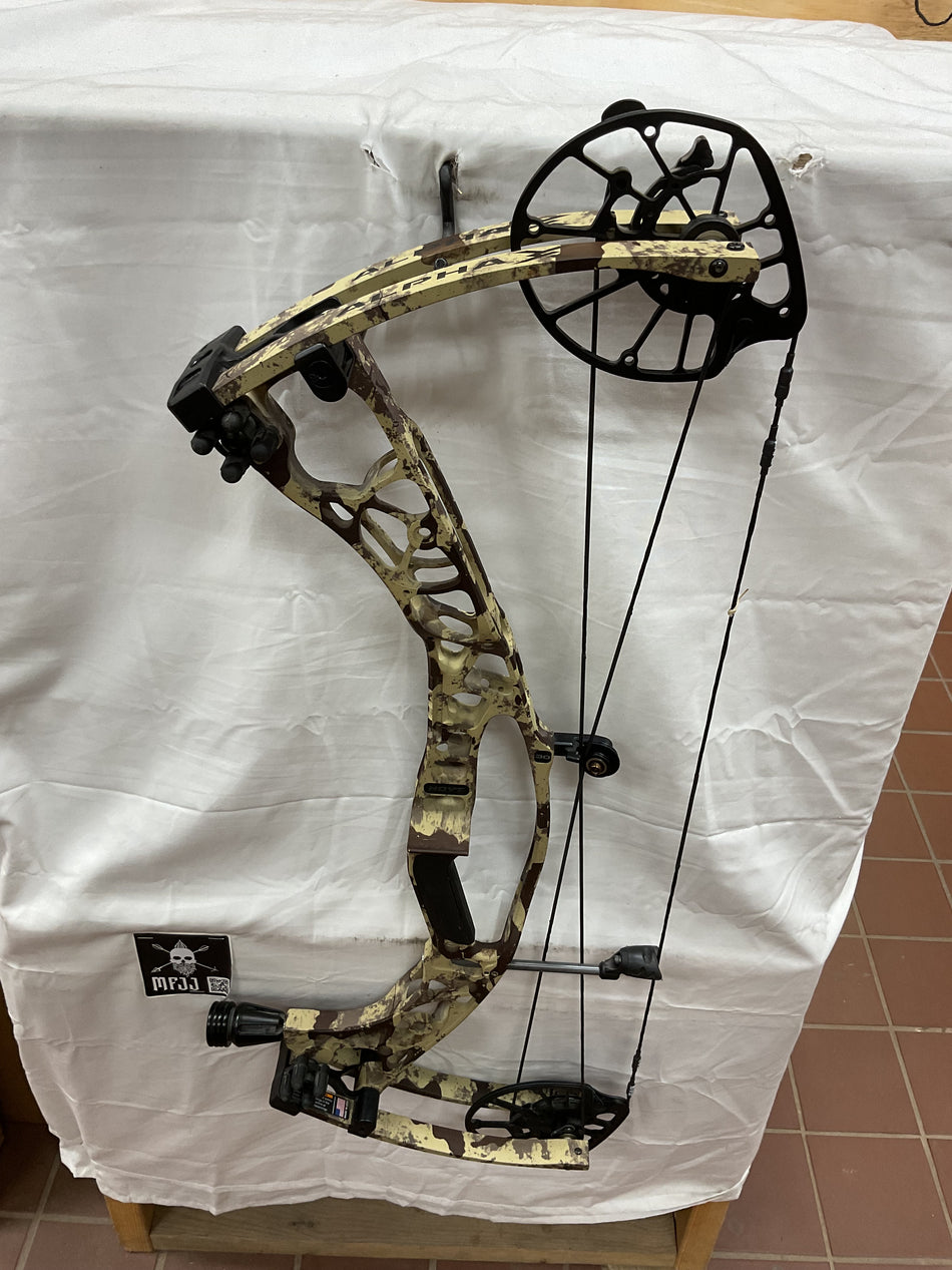 HOYT ALPHA X 30 - RH/FIRST LITE CERCA/70 - HAX30RHFLC70 - 11 - USED!!!