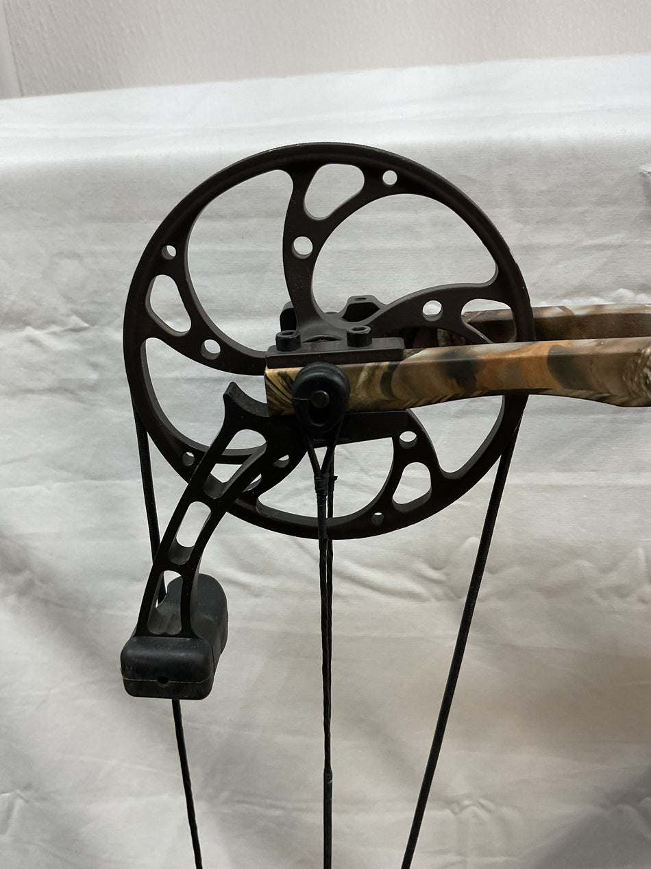 MATHEWS Z7 - RH/LOST/60-70# - #MZ7RHL2770 - 2 - USED BOW!!!!