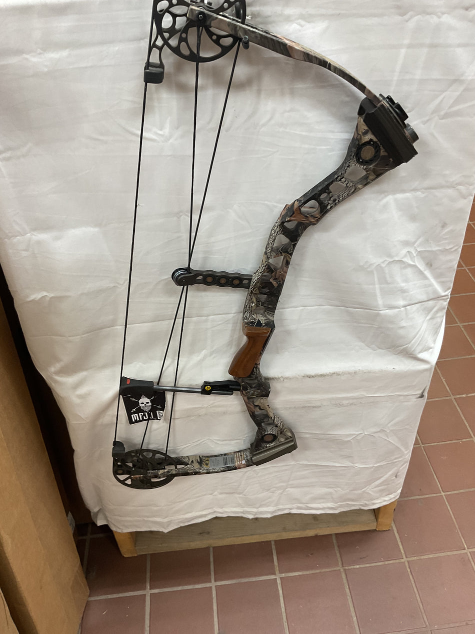 MATHEWS SWITCHBACK XT  - LH/HARDWOODS/50-60# - #MSBLHRTH2860 - 8 -Used Bow!!!