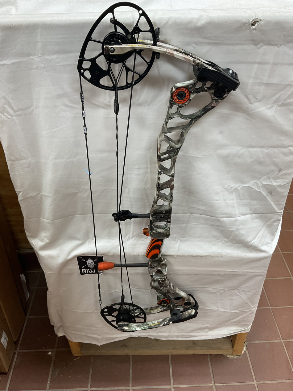 MATHEWS HALON 32 6 - RH/Lost Camo/70 - MH326RHLC70 -11- USED BOW!!!!