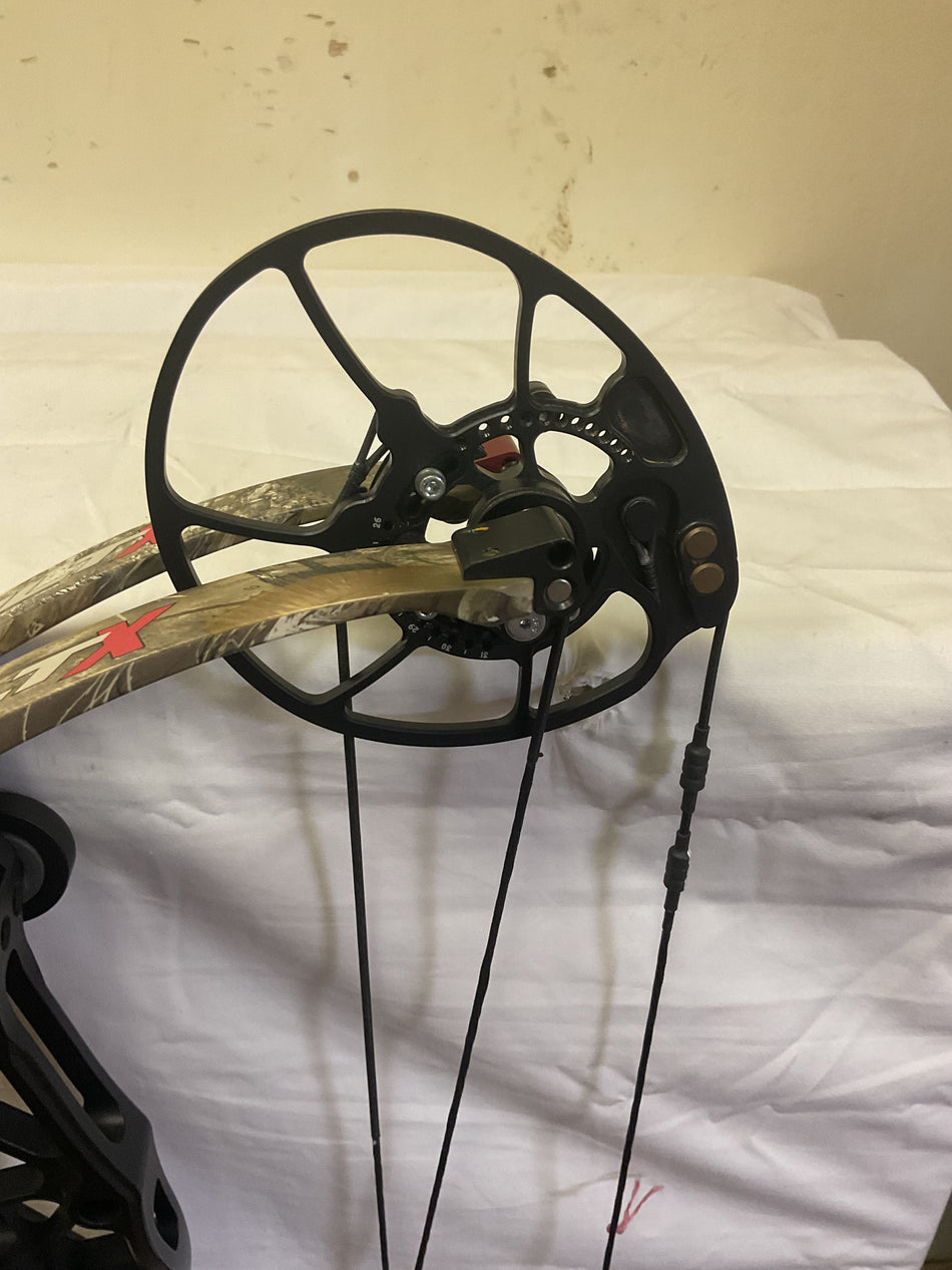 BOWTECH REVOLT X RH/BLACK-RT EDGE/70 - BTRVXRHBE70 - 4 - USED!!!!