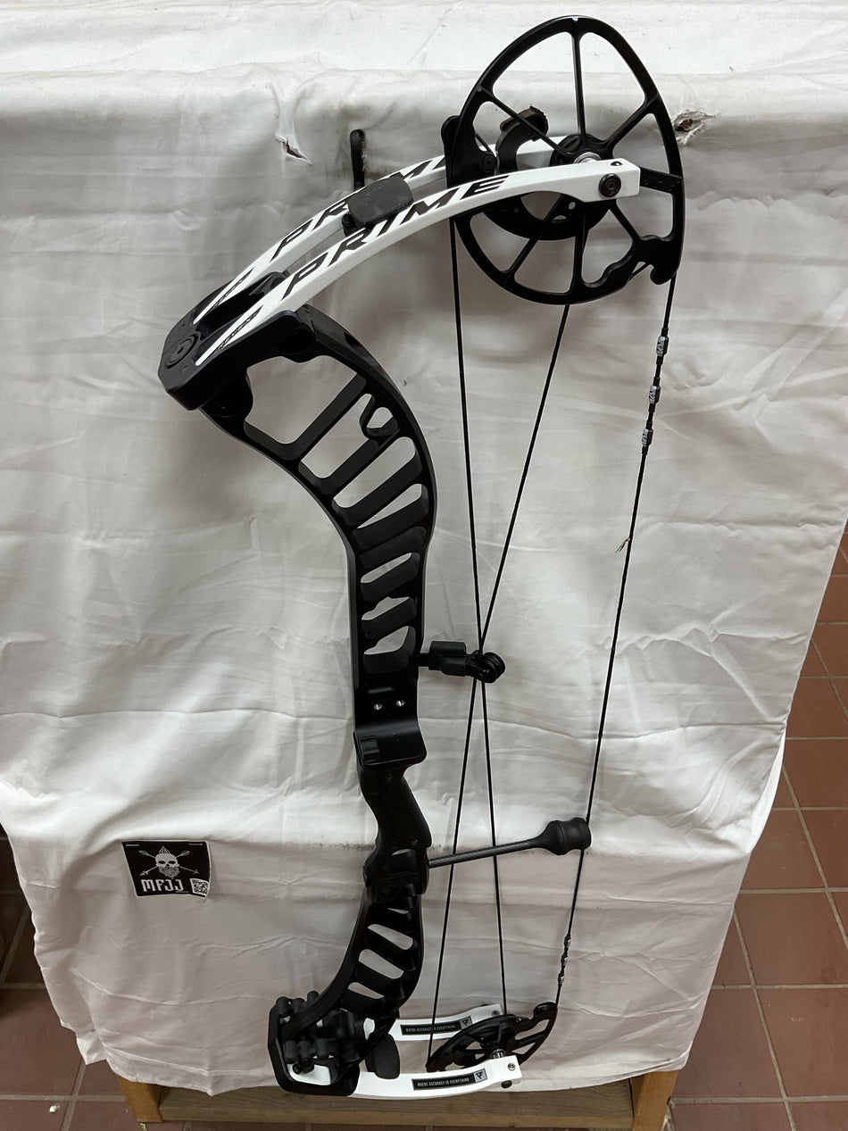 PRIME REVEX 4 - RH/BLACK-WHITE/65 - #PR2RHBW65 - 6 - USED!!!!