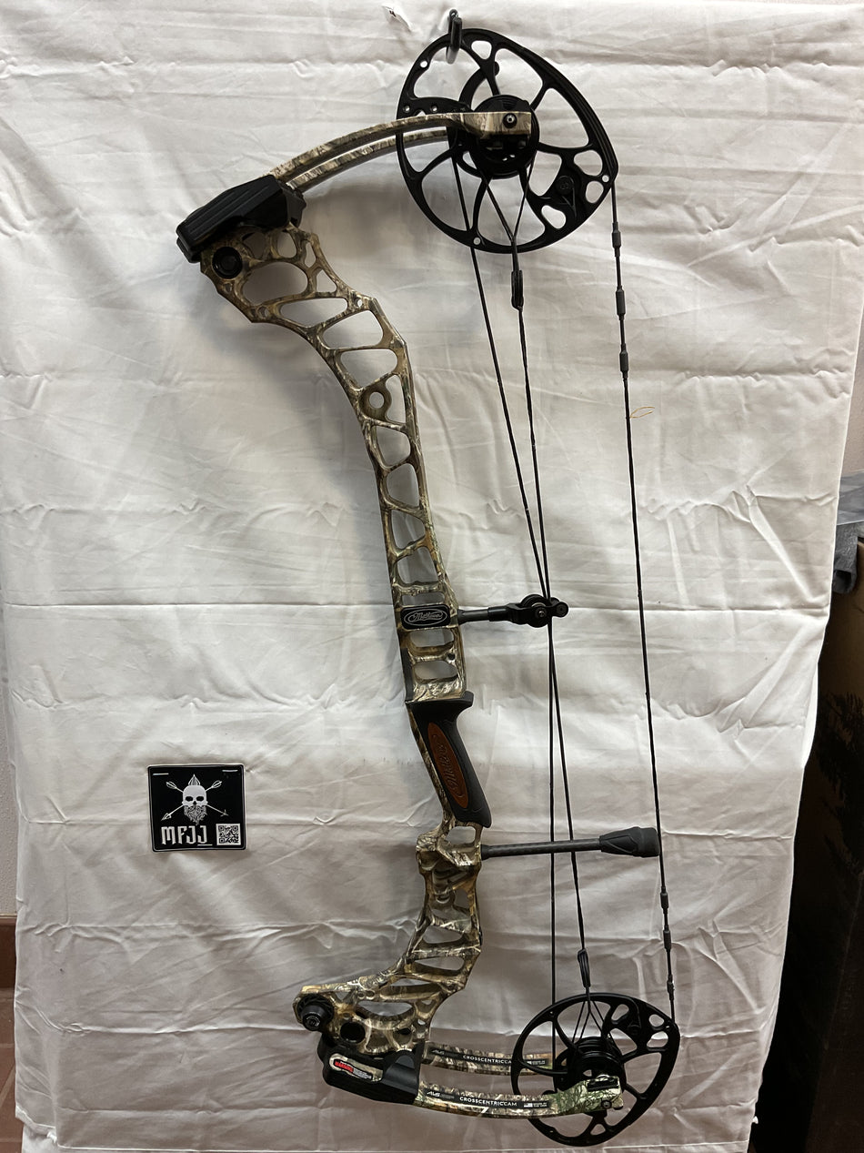 MATHEWS VERTIX RH/REALTREE/60-75# - #MVRHRT75# - 2 USED BOW!!!