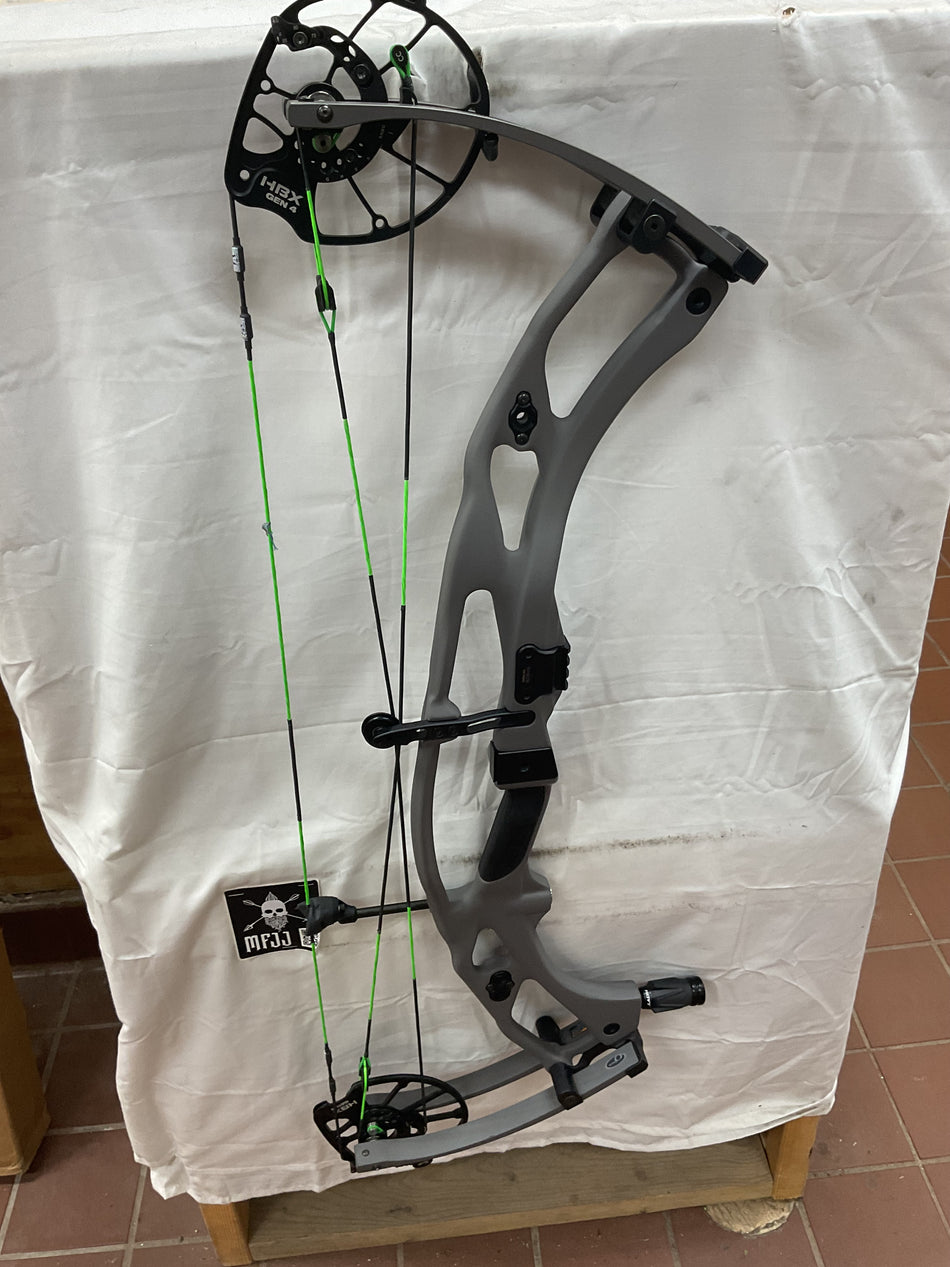 HOYT RX9 ULTRA - RH/Tombstone/70 - #HRX9UTS70 - 16 - USED BOW!!!