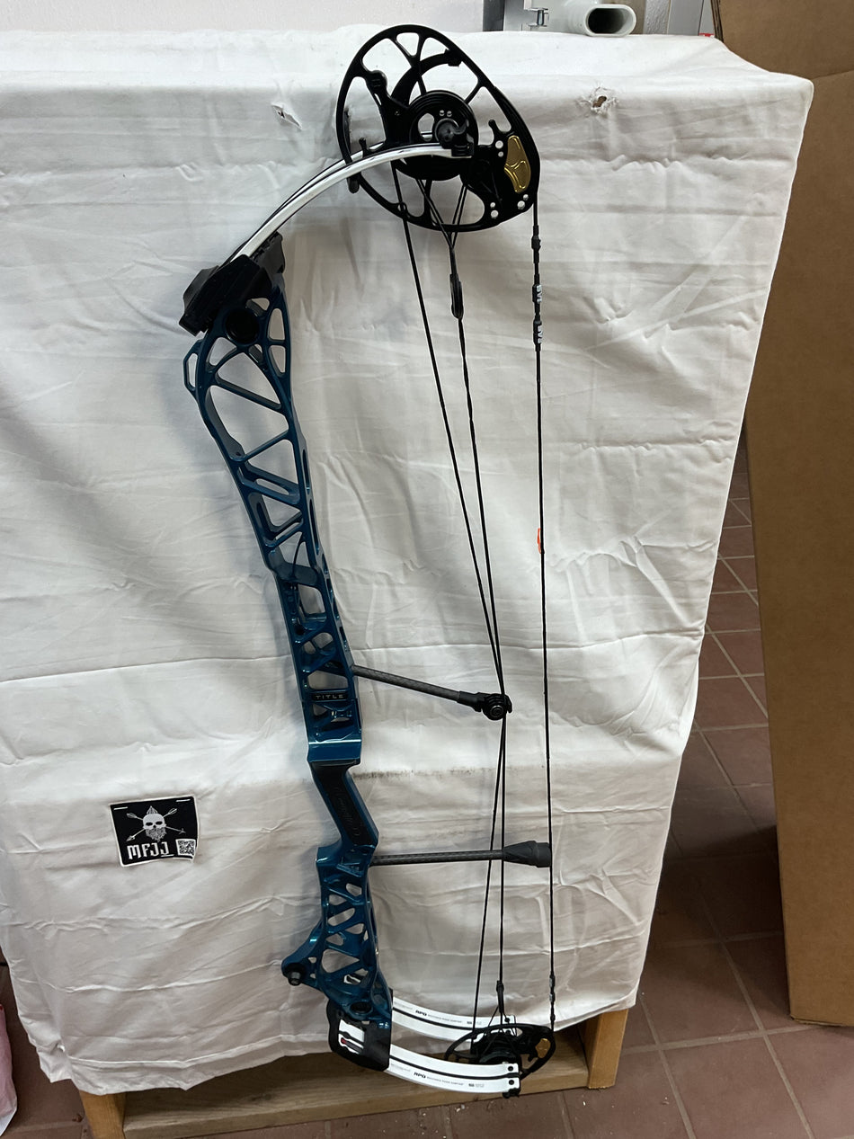 MATHEWS TITLE 38 GEN 2 - RH/DEEP TEAL-White/70 - 5 - USED BOW!!!