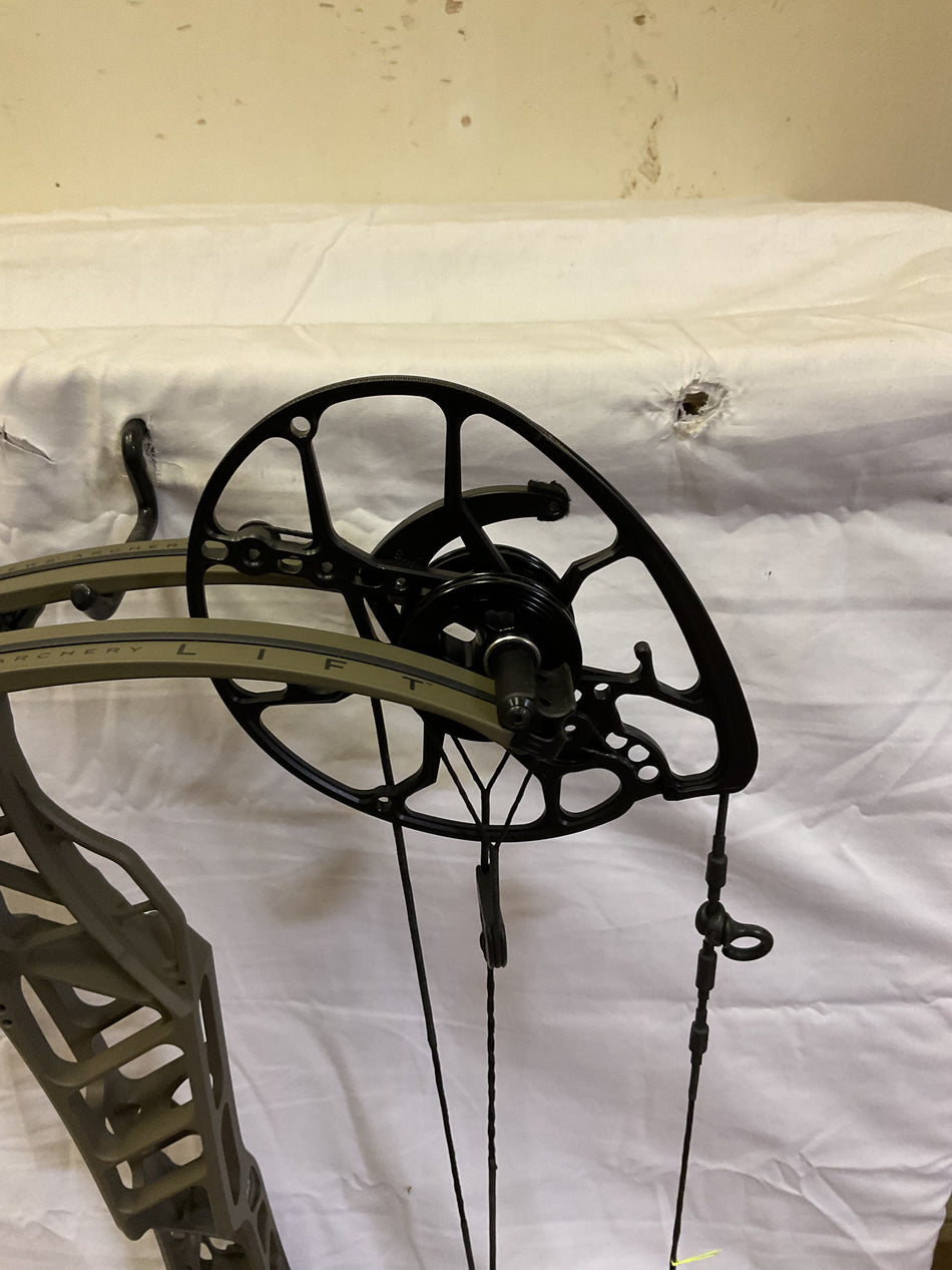 MATHEWS LIFT 33  - RH/AMBUSH F2B/55-80 - ML33RHAF2B5580-36 - USED BOW!!!!