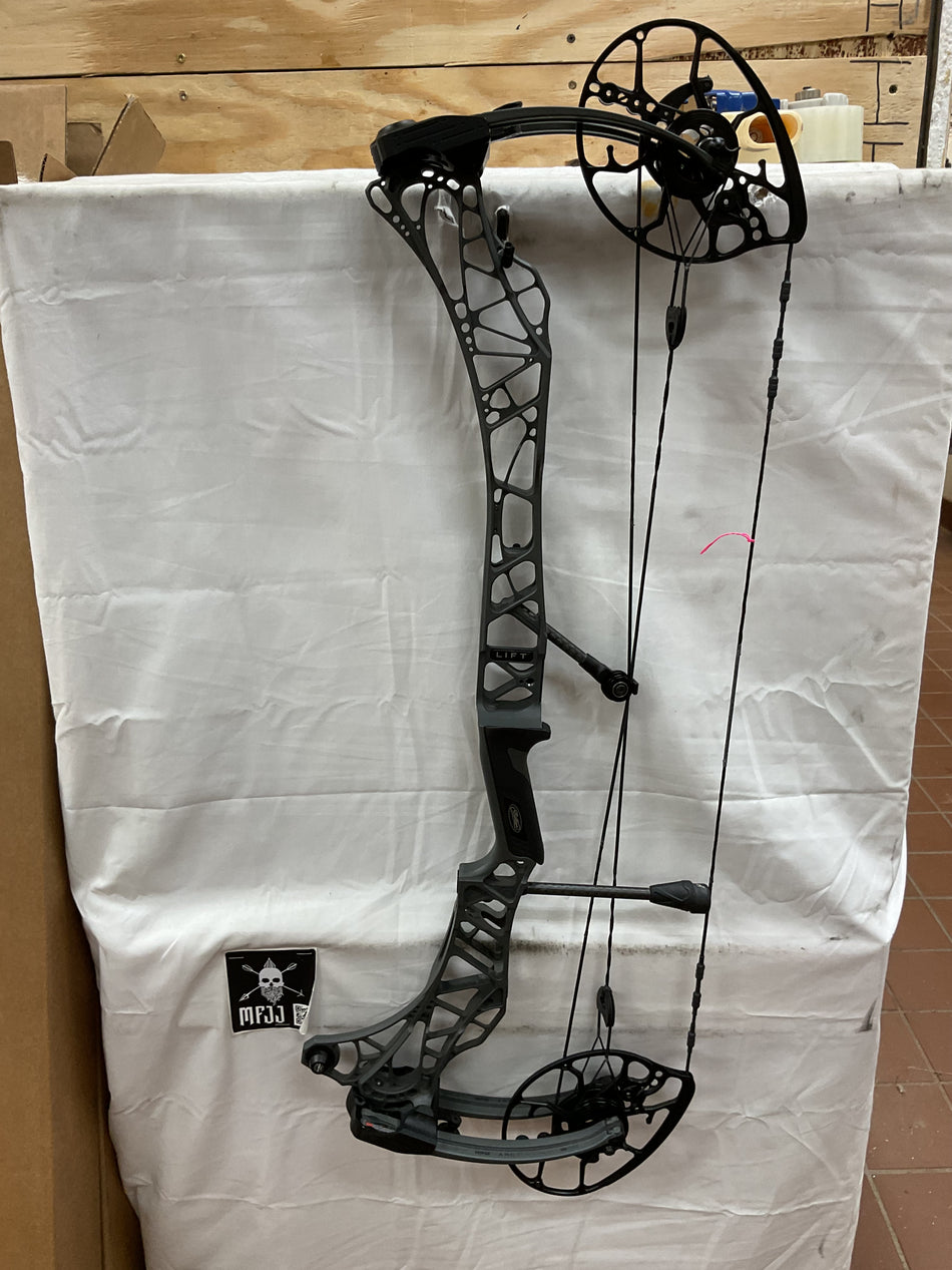 MATHEWS LIFT X 29.5 - RH/Shale/55-80# - #MLX29.5RHS5580-54-USED BOW!!!