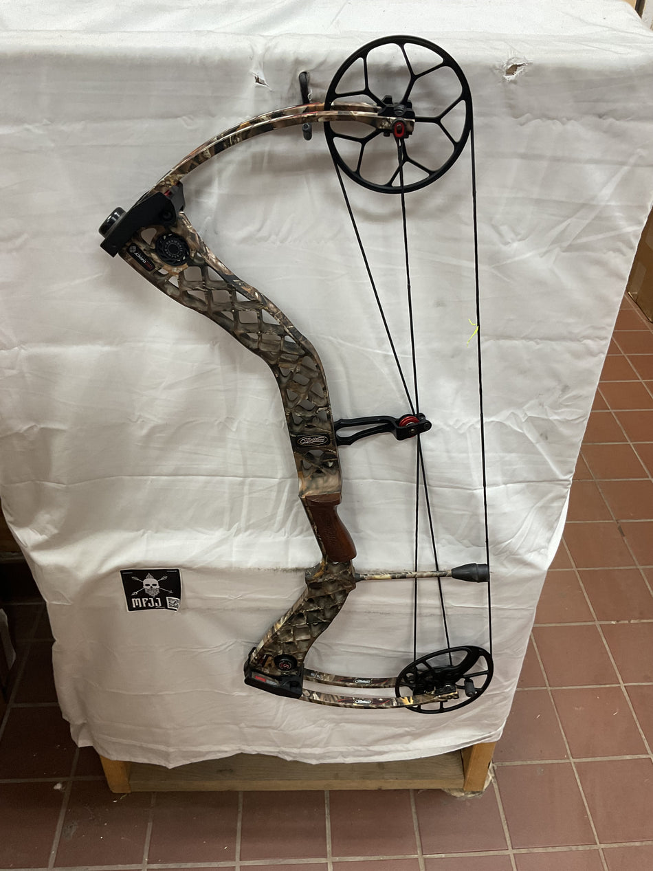 MATHEWS CREED - RH/LOST/70# - #MCRRHCRD2870 - 4 - USED BOW!!!!