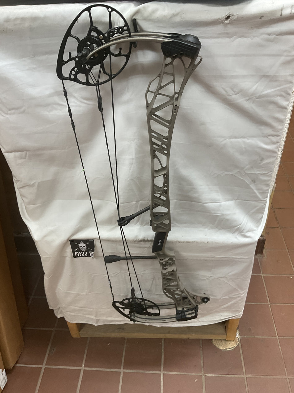 MATHEWS LIFT 33  - RH/Granite/55-80# - #ML33RHG5580 - 60 - USED BOW!!!