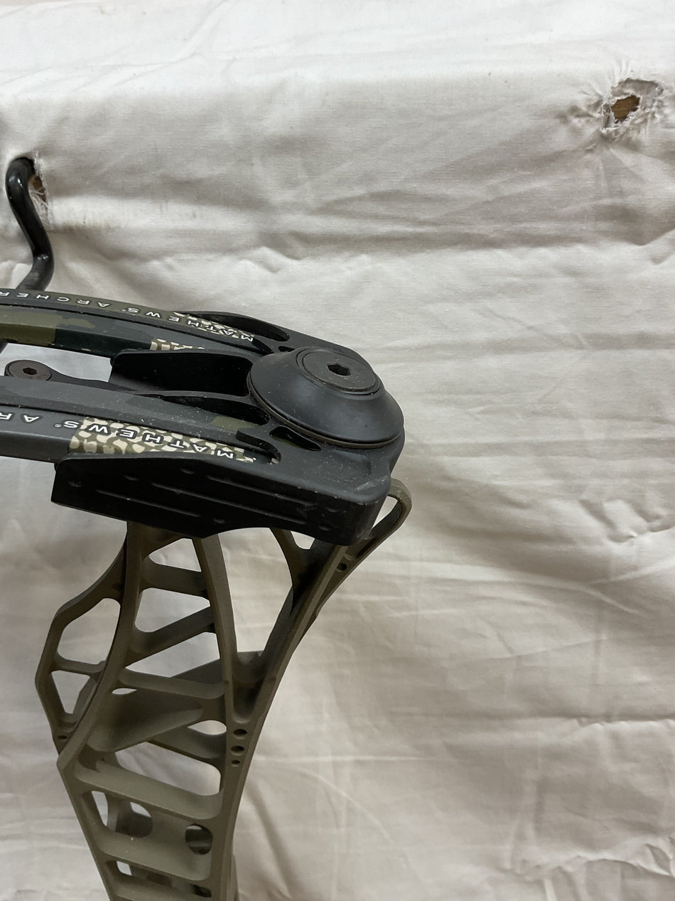 MATHEWS LIFT XD  - LH/AMBUSH-KUIU/50-75# - #MLXDRHAK5580 - 5 - USED BOW!!!!