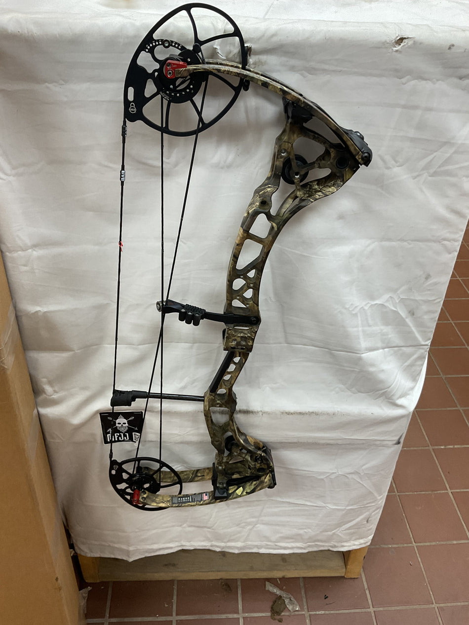 BOWTECH CP28 - RH/Mossy Oak/60 - BTCP28RHMO60 - 7 - USED BOW!!!