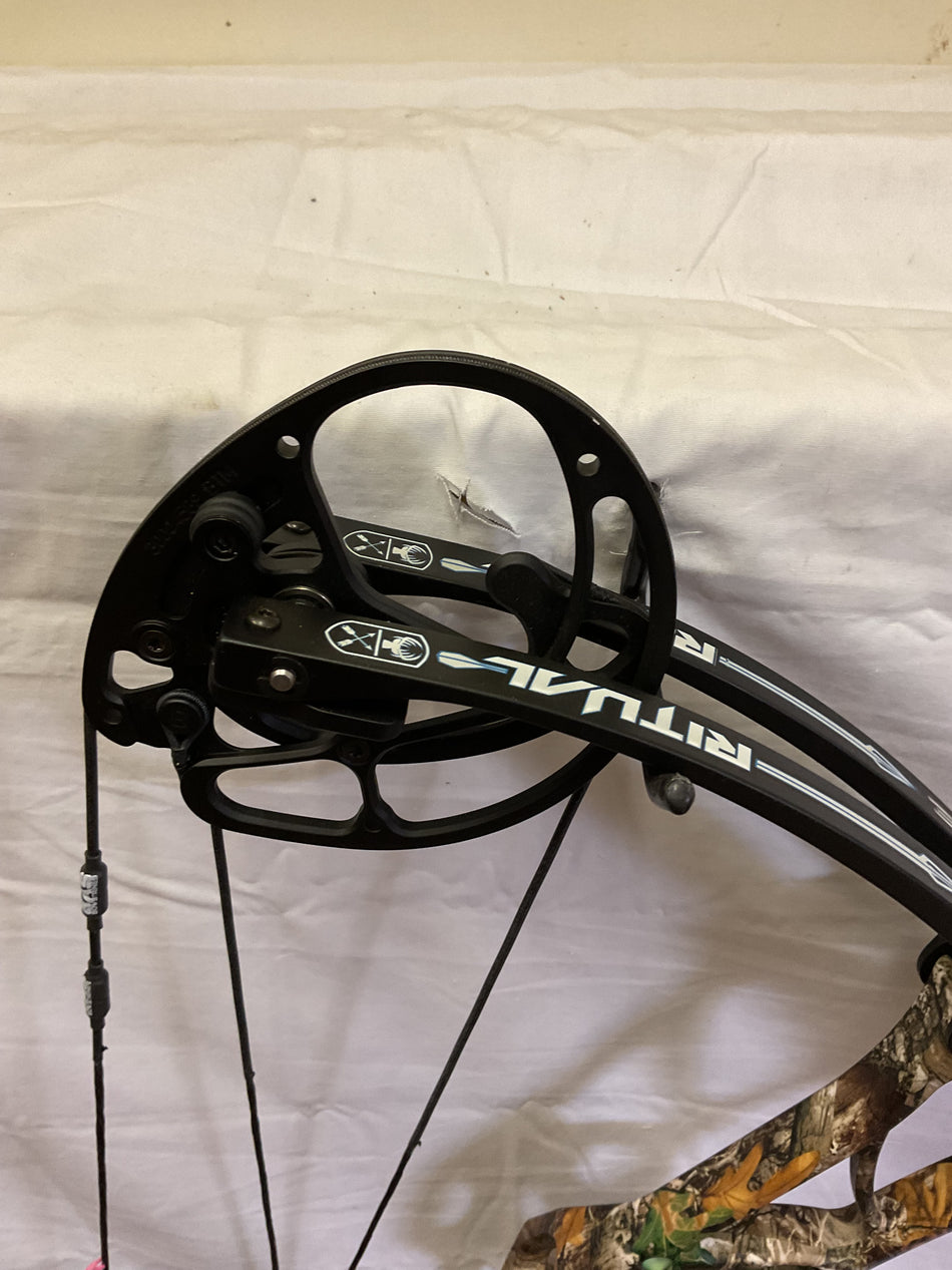 ELITE RITUAL 35 - LH/REALTREE-BLACK/70 - #ER30LHRTB70 - 1 - USED BOW!!!
