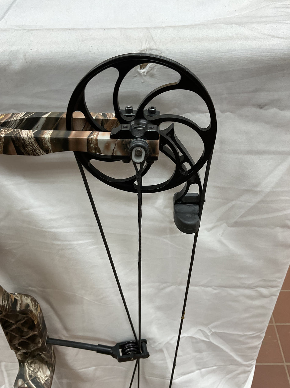 MATHEWS HELI-M - RH/LOST/60-70# - MHERHLXD29570 - 7 -  USED BOW!!!