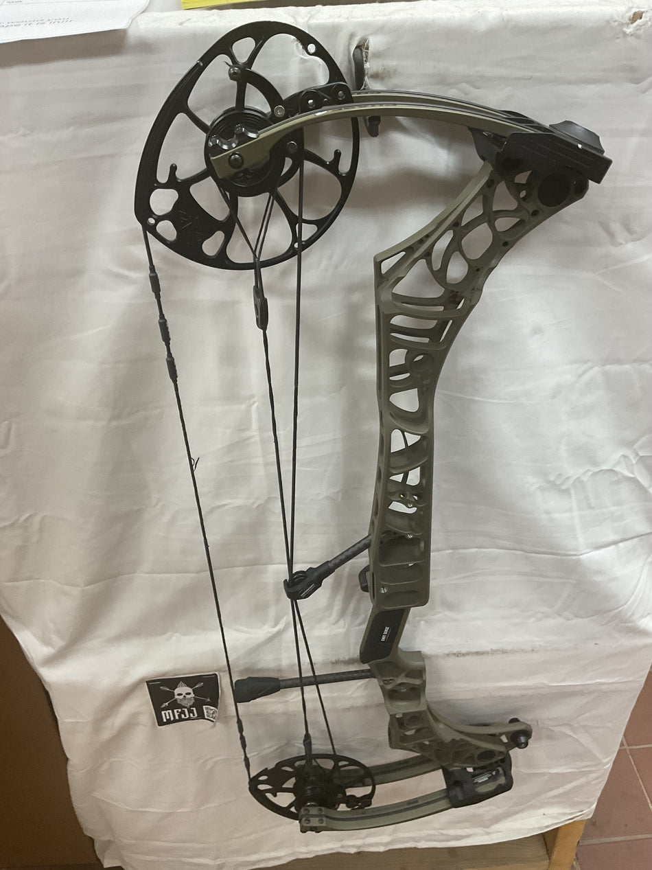 MATHEWS PHASE 4 29 - RH/AMBUSH/75 - MP4RH29A75 - 10 - USED BOW!!!!