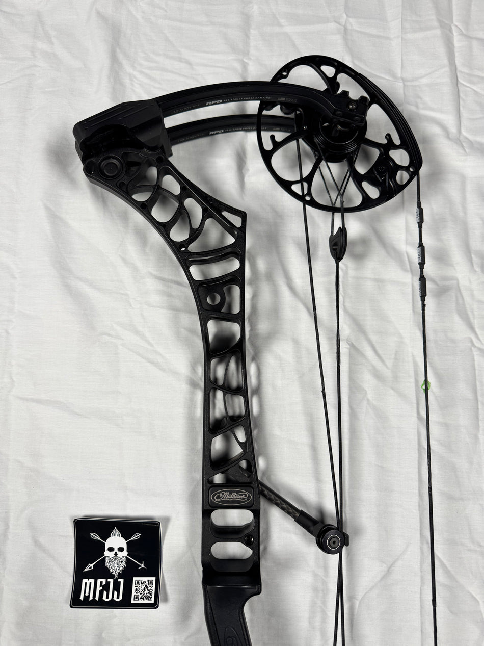 MATHEWS PHASE 4 29 - RH/BLACK/75 - MP4RH29B75 - 1 - USED BOW!!!!