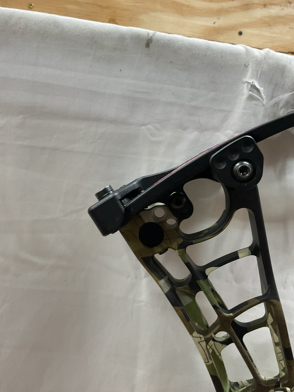 DARTON SEQUEL 31 ST2 - RH/Kings Camo/70 - DS31ST2KC70 - 15 - Used Bow!!!