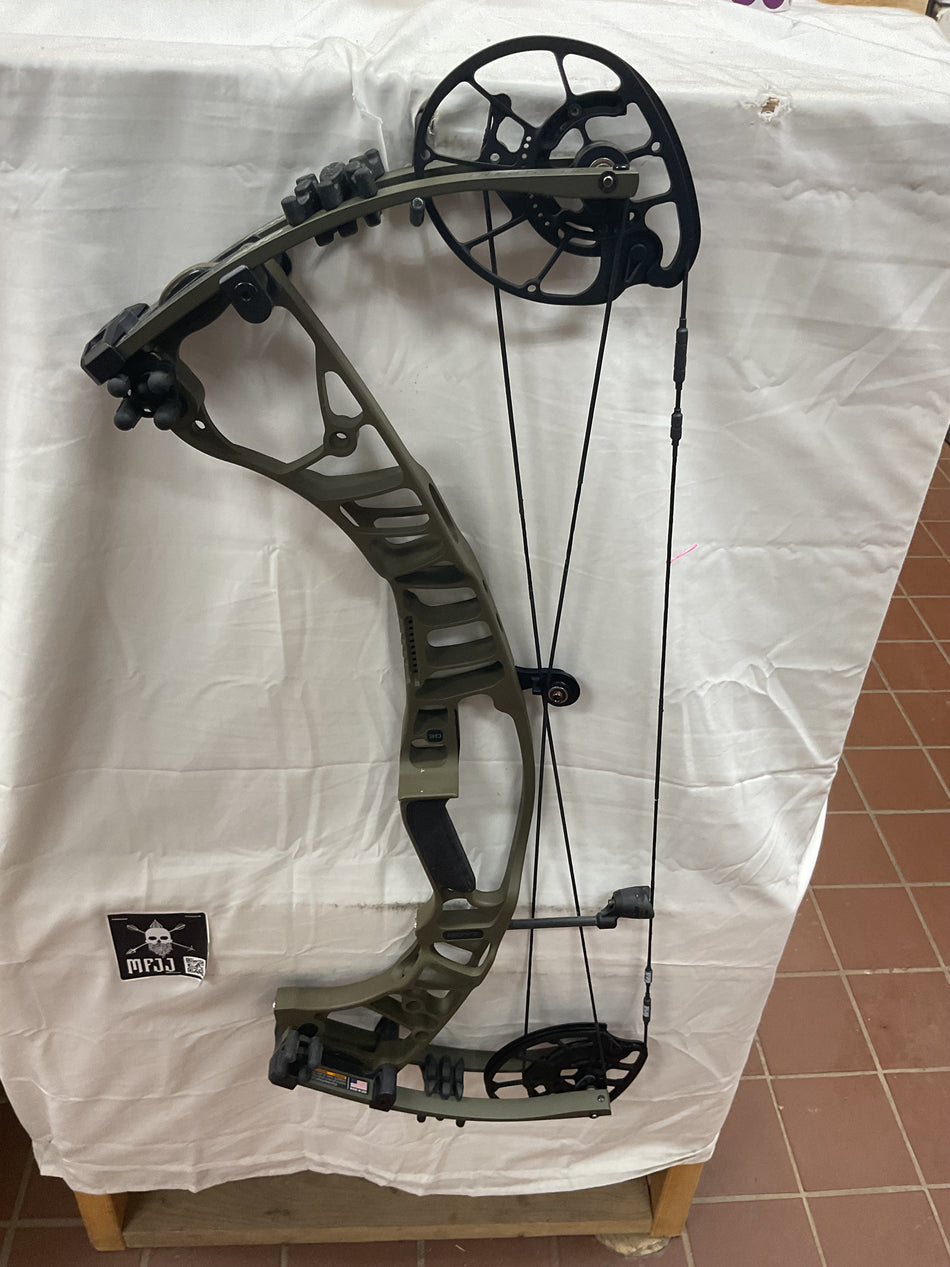 HOYT VENTUM PRO 30 - RH/WILDERNESS/70 - 11 - USED BOW!!!!
